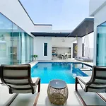 Rosella Chalet 2